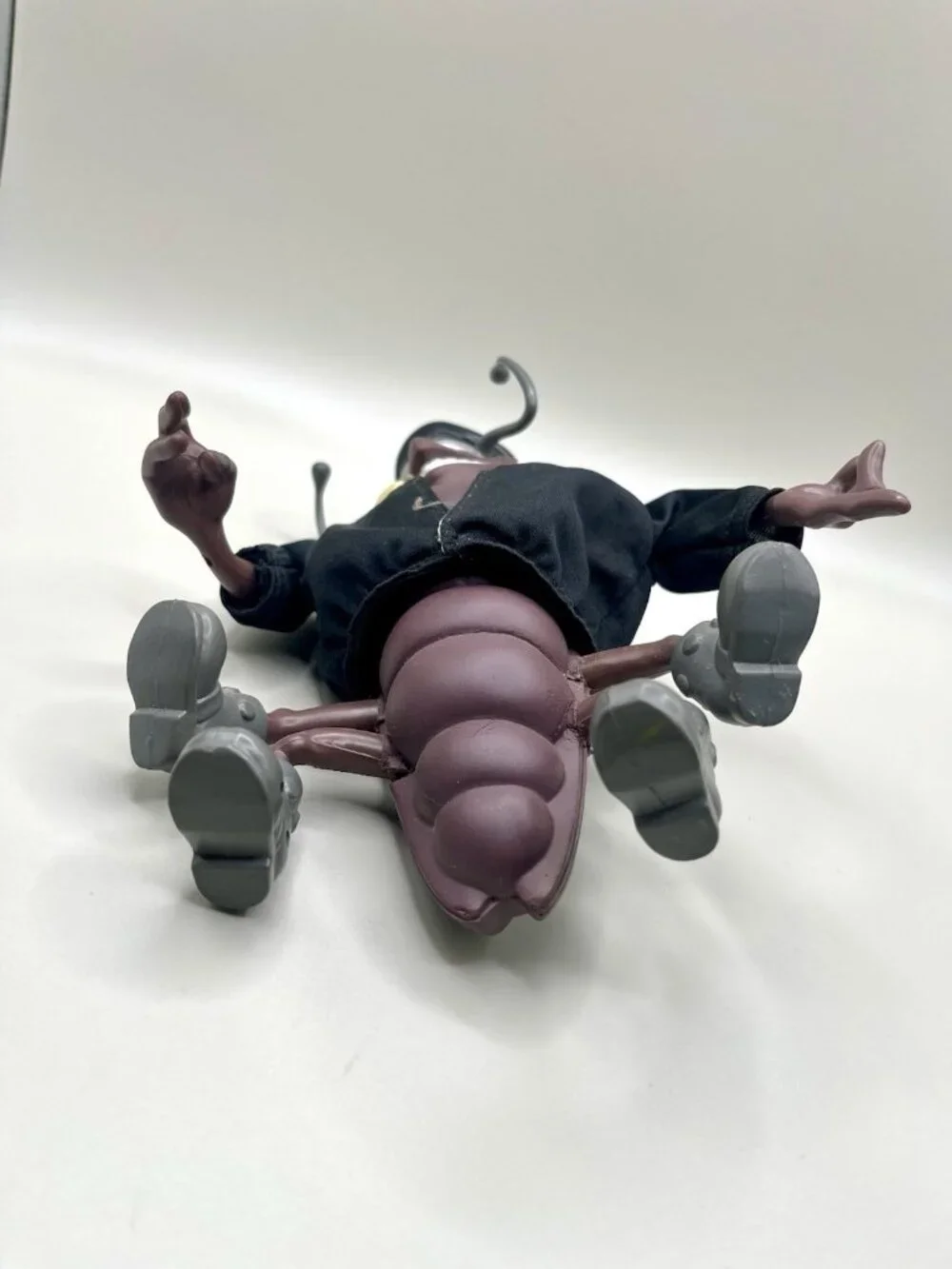 Vintage 1992 Kenner Capitol Critters Kid Vicious Evil Roach Squash Em Figure
